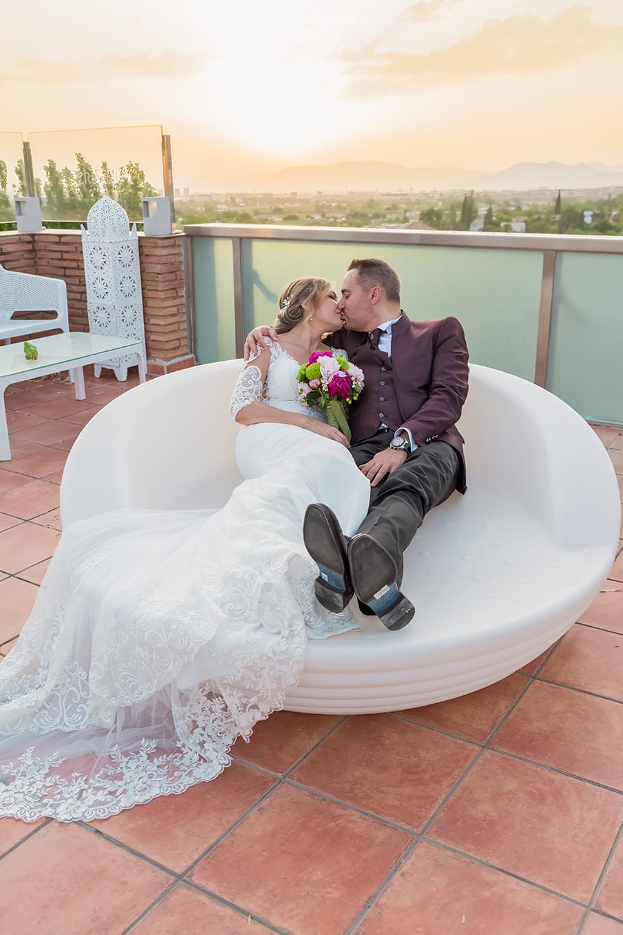 Sesión de fotos de boda terraza Hotel Granada Palace Monachil, Vistas a Granada
